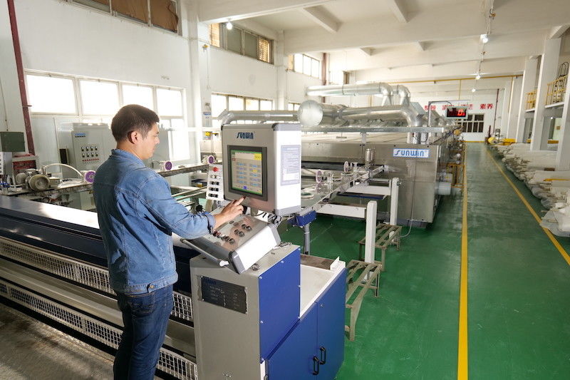 Shanghai GuangShun Machinery Co., Ltd línea de producción del fabricante